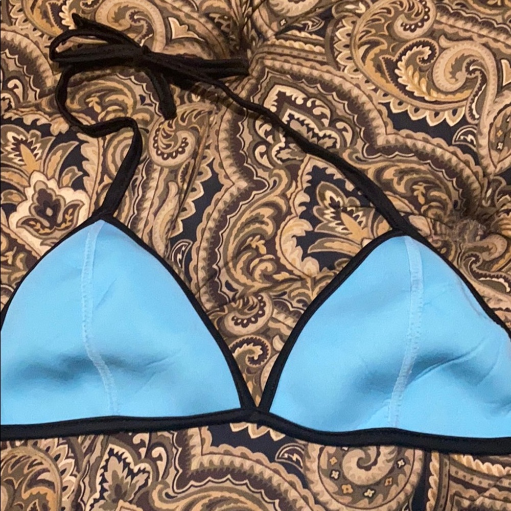 🌟GORGEOUS SKY BLUE NEOPRENE INSPIRED BIKINI 👙 - Picture 3 of 7